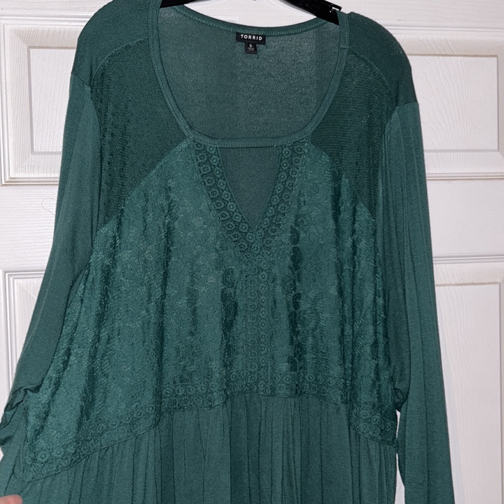 Torrid emerald top - Picture 2 of 5